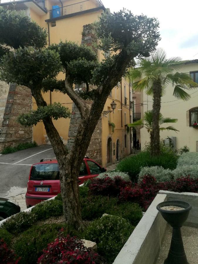 Апартаменти Casa Edera Isola di Liri Екстер'єр фото